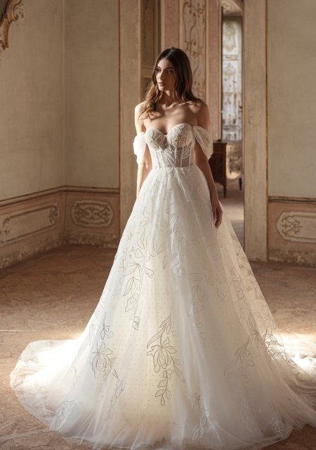 Champagne Wedding Dress — a Combination of Elegance and Nature in One Shade  - Tina Valerdi